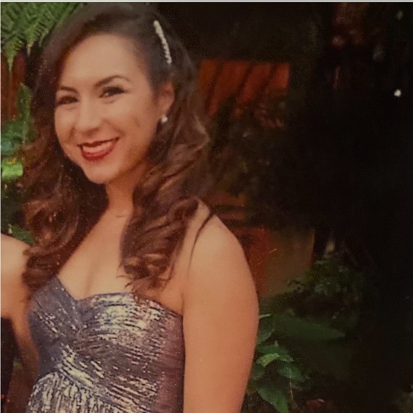 Beautiful silver sequin dress - Picture 2 of 6